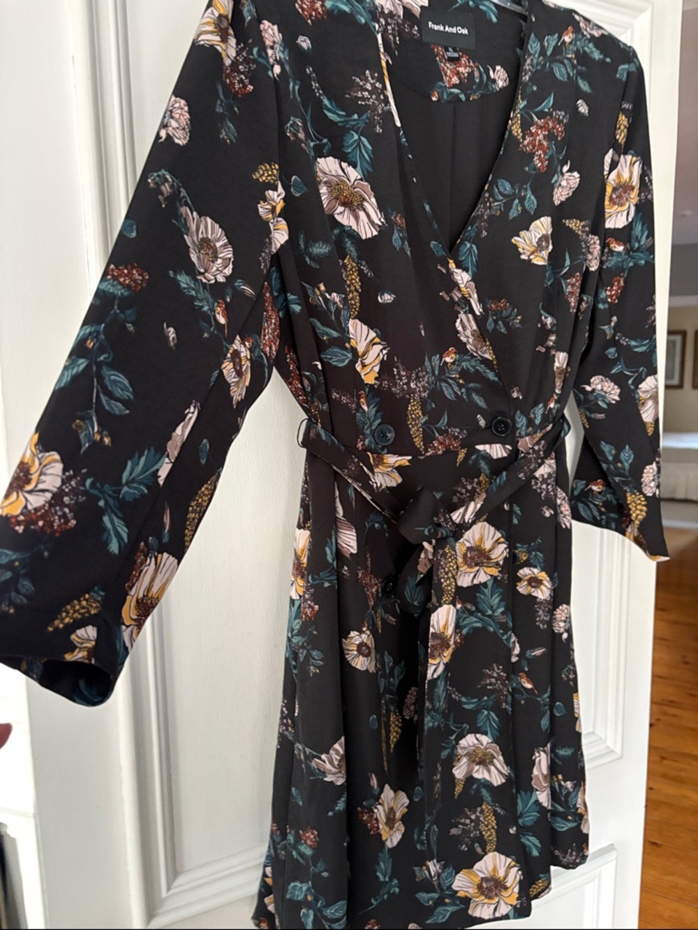Frank And Oak Black Floral Wrap mini-Dress or Jacket - Picture 3 of 5